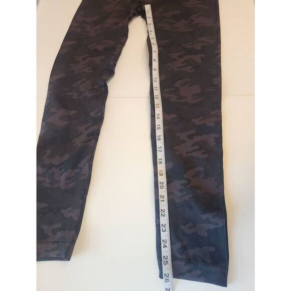 Spanx Look At Me Now Leggings - Black/Grey Camo - 2X - Picture 7 of 10